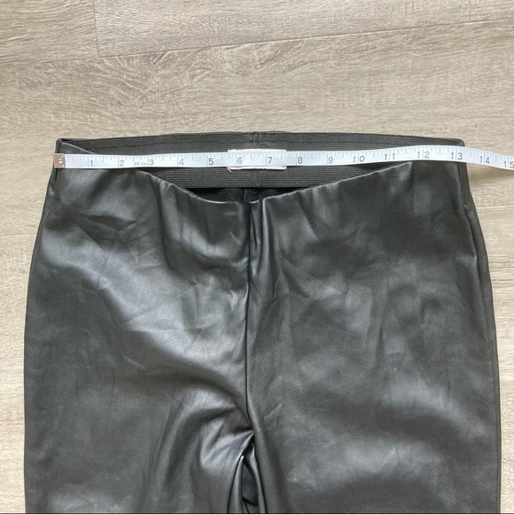 Reitmans Petites size 6 faux leather lined legging - Picture 6 of 8
